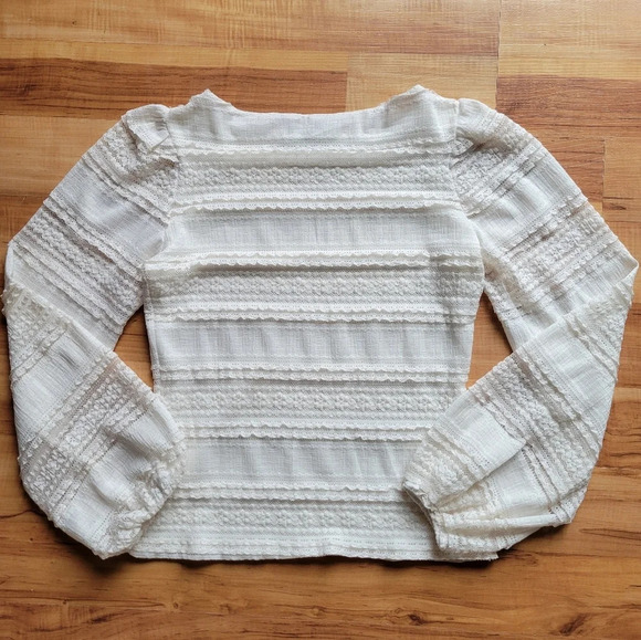 Melanie Lyne White Puffed Sleeve Lace  Long Sleeved Top - Picture 3 of 13